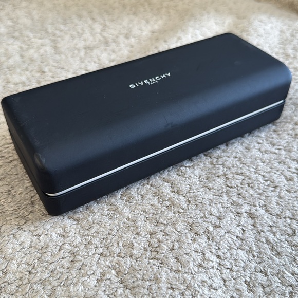 GIVENCHY BLACK AUTHENTIC SUNGLASSES/EYEGLASSES CASE ONLY - Picture 2 of 5